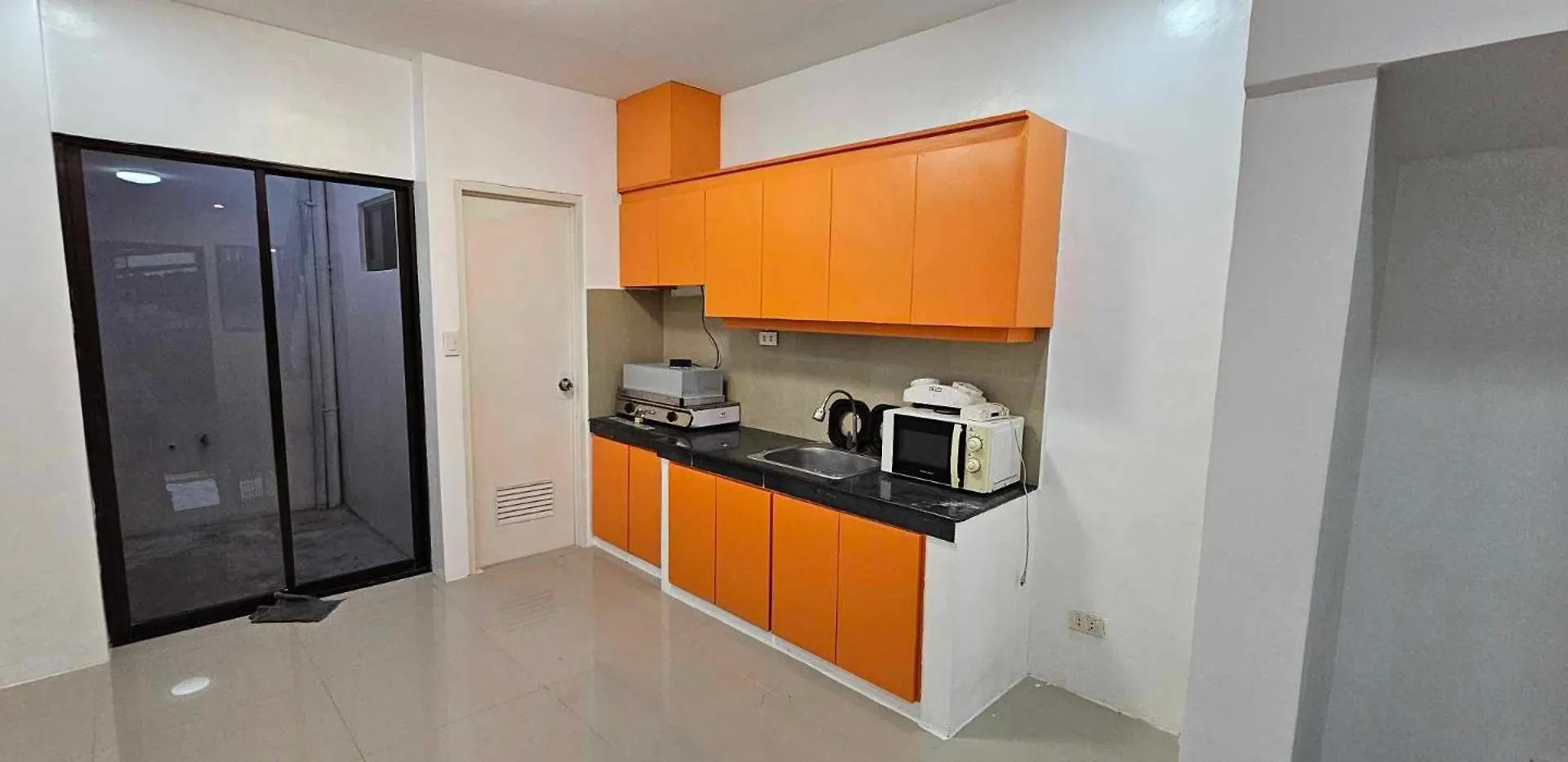 2 Storey House W 2 Bedroom And Own Parking Manila 0*,